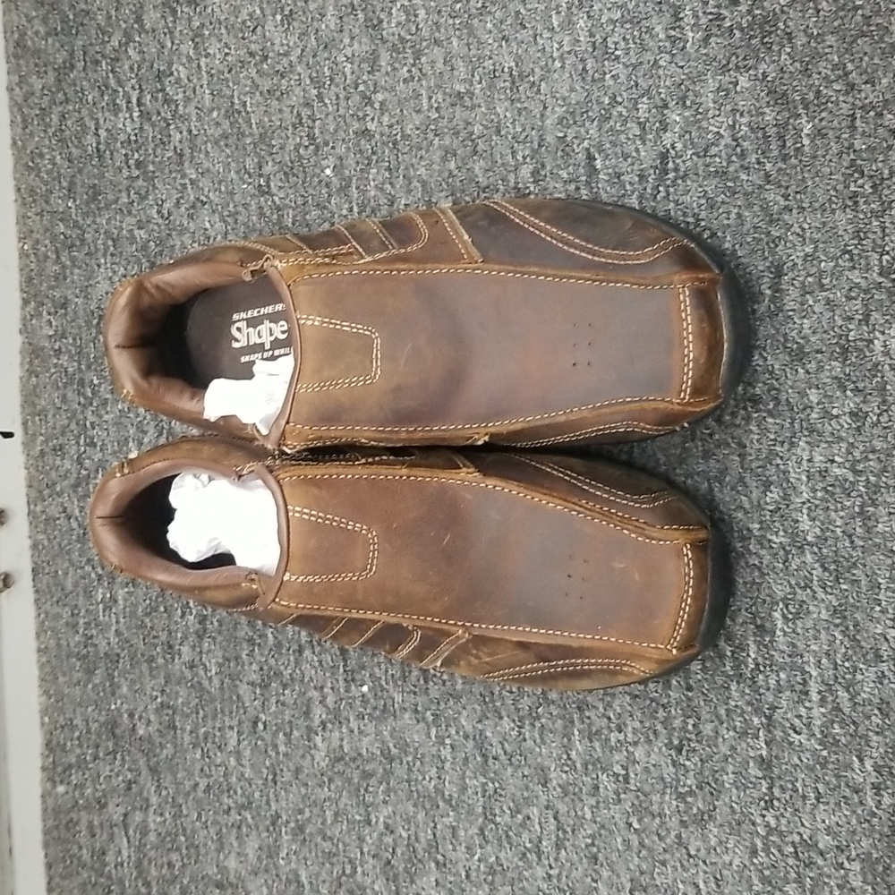 Skechers shape ups size 8 slip on